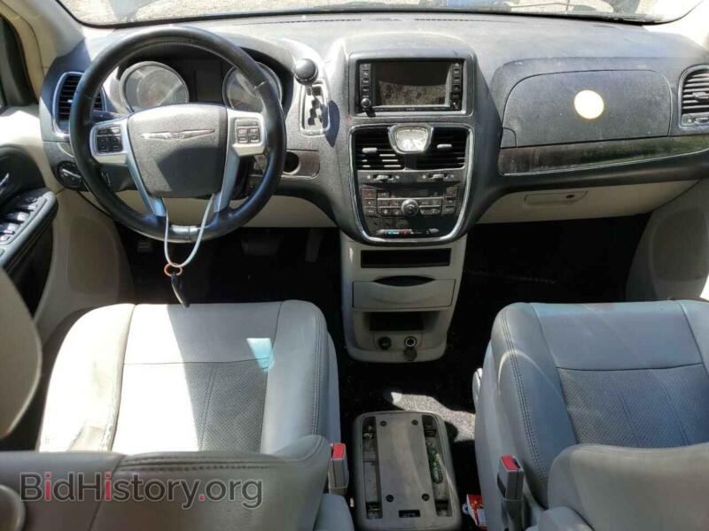 2011 Chrysler MINIVAN (VIN 2A4RR8DG4BR603796) — фото 8 из 13