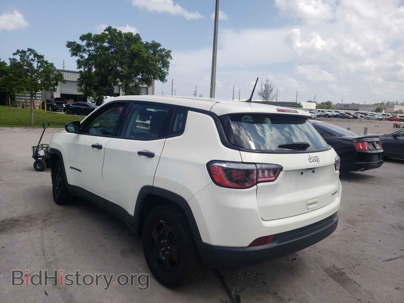 2018 JEEP COMPASS - VIN: 3C4NJCABXJT409468 - Фото 3