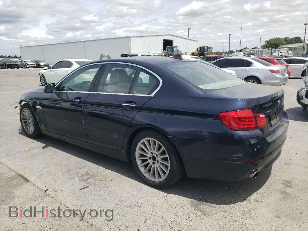 2011 BMW 5 SERIES - VIN: WBAFR7C54BC601717 - Фото 2