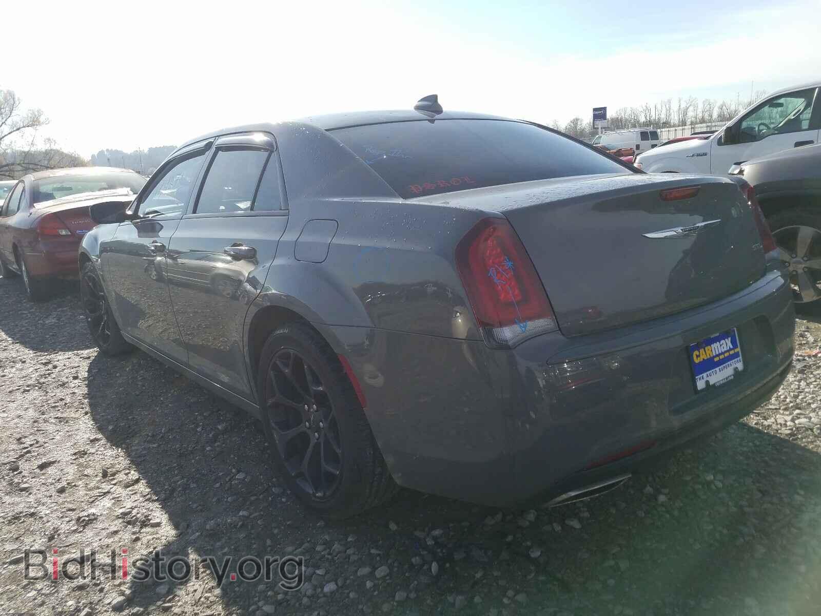 2019 CHRYSLER 300 - VIN: 2C3CCABG7KH516444 - Фото 3