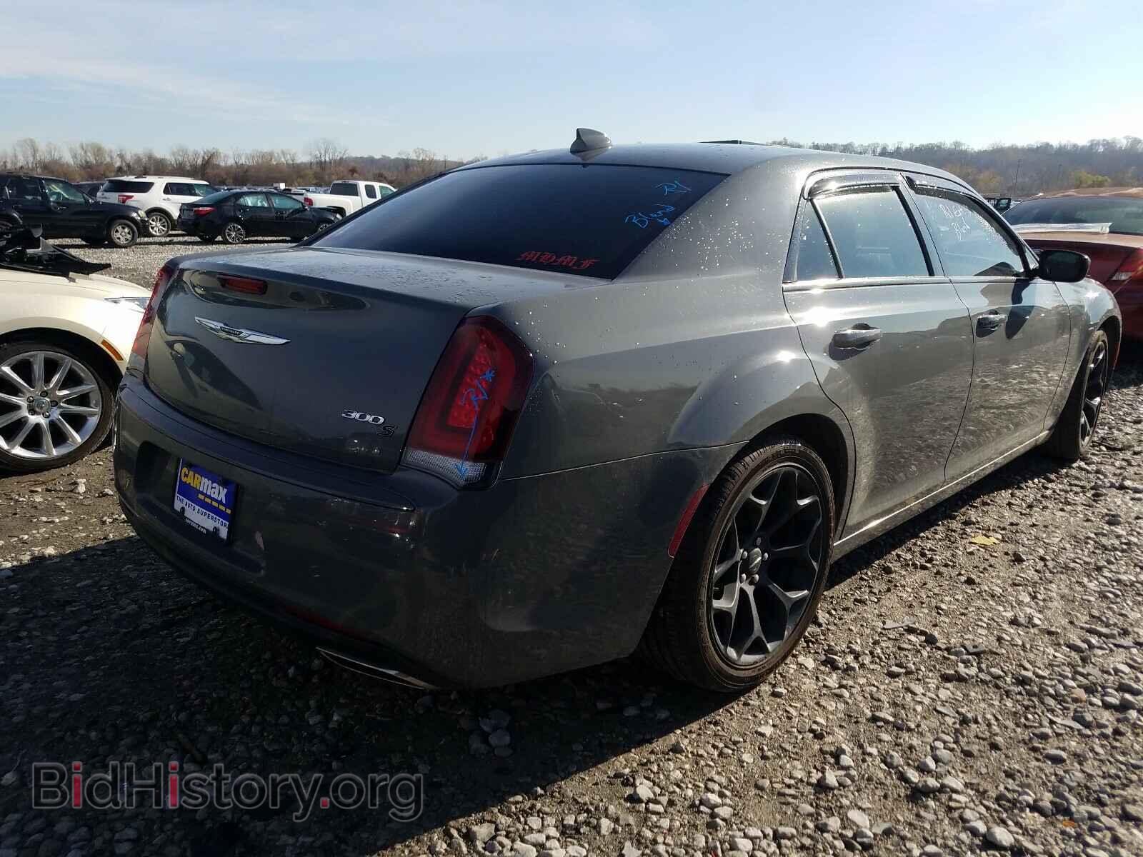 2019 CHRYSLER 300 - VIN: 2C3CCABG7KH516444 - Фото 4