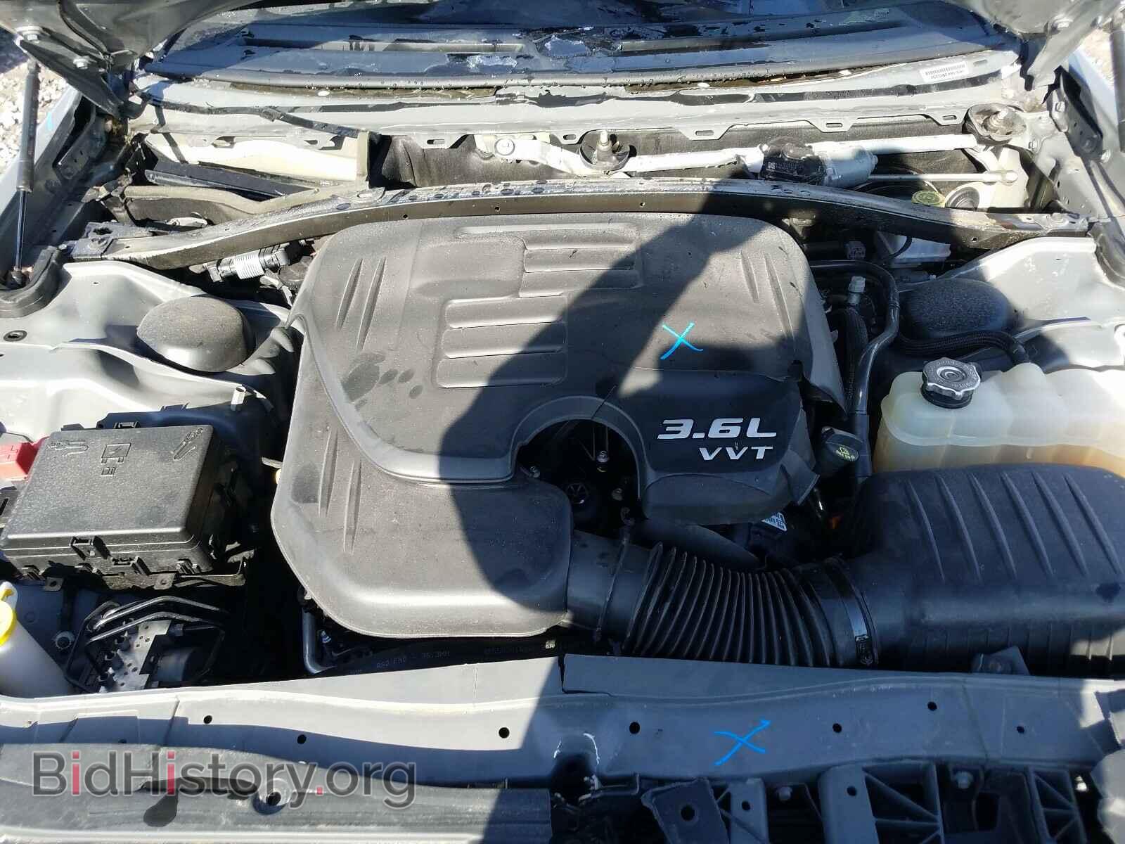 2019 CHRYSLER 300 - VIN: 2C3CCABG7KH516444 - Фото 7
