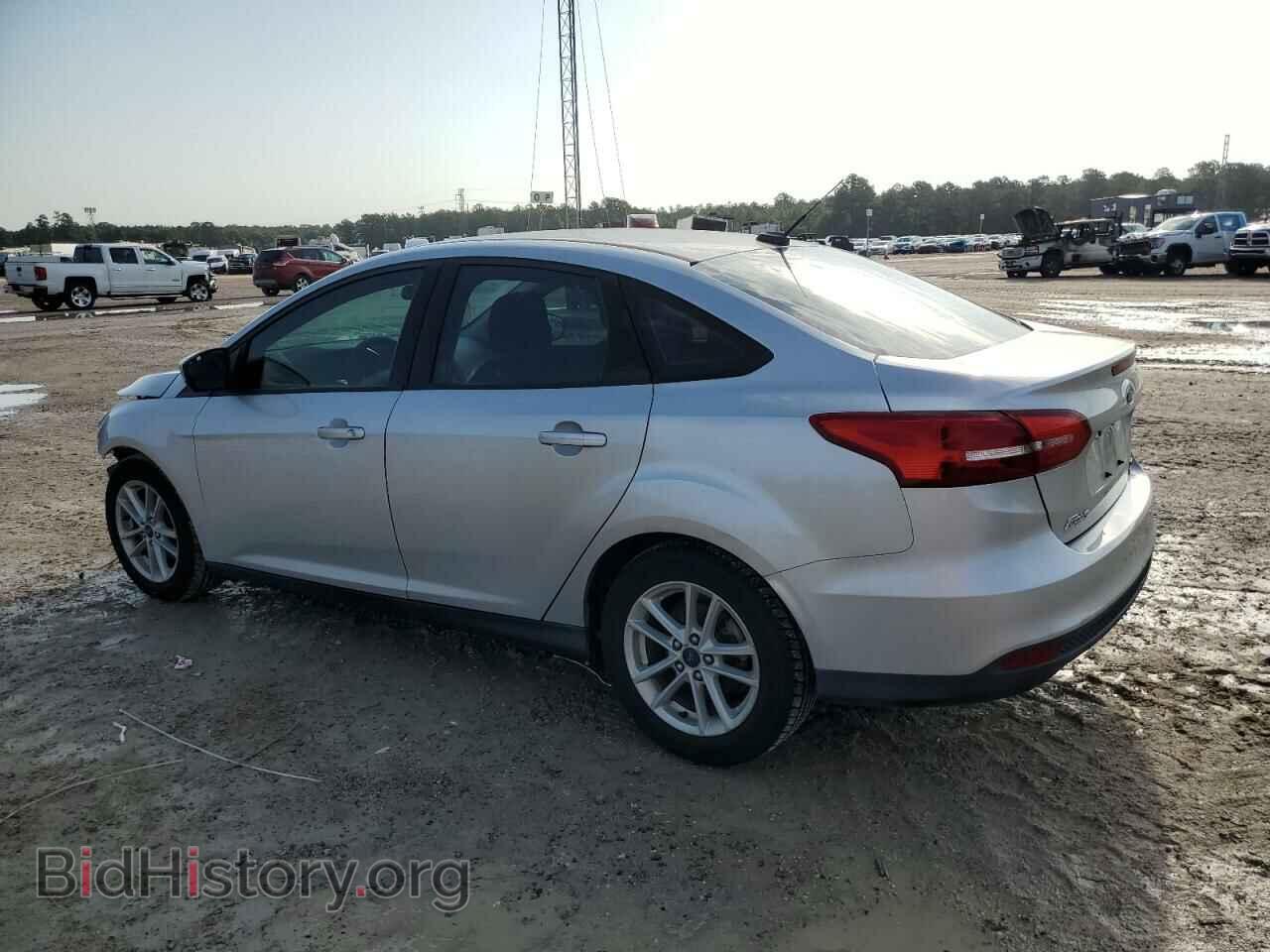 2018 FORD FOCUS - VIN: 1FADP3FE3JL245723 - Photo 2