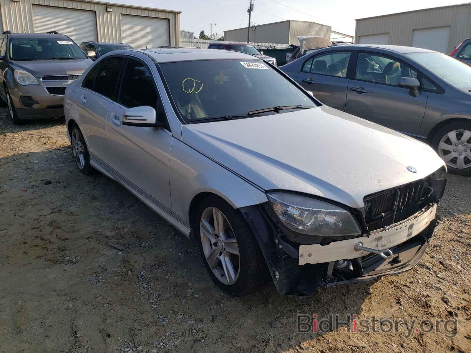 Photo WDDGF8BB1BR178255 - MERCEDES-BENZ C-CLASS 2011