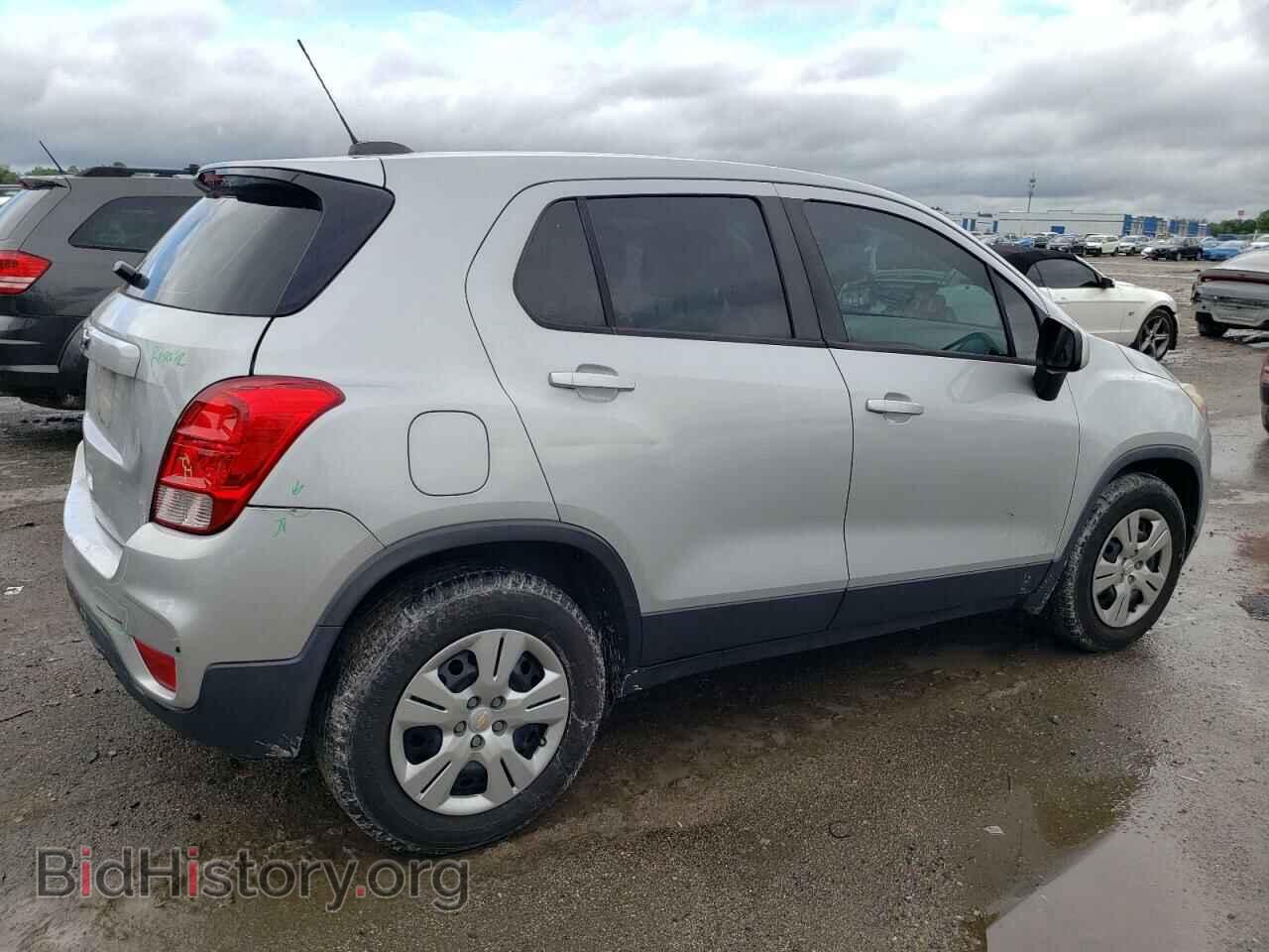 2017 CHEVROLET TRAX - VIN: 3GNCJKSB5HL265801 - Фото 3