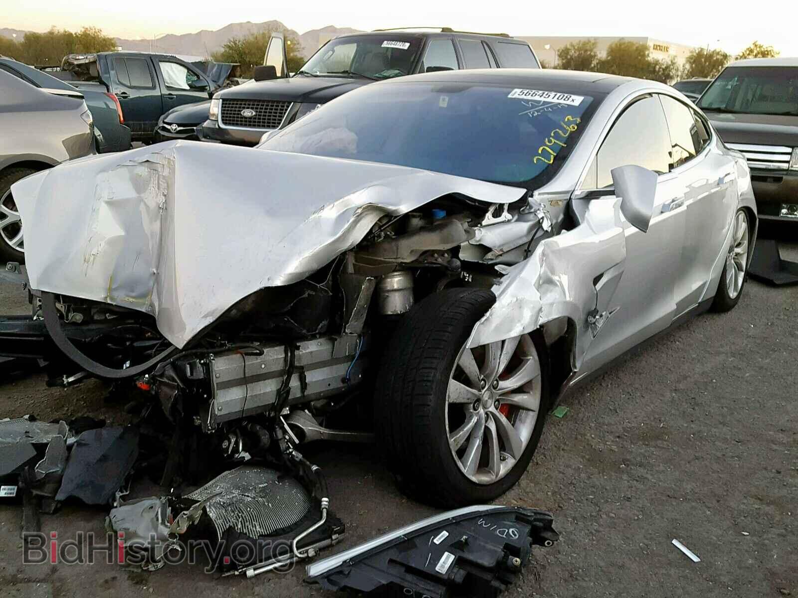 2014 TESLA MODEL S - VIN: 5YJSA1H13EFP39333 - Фото 2