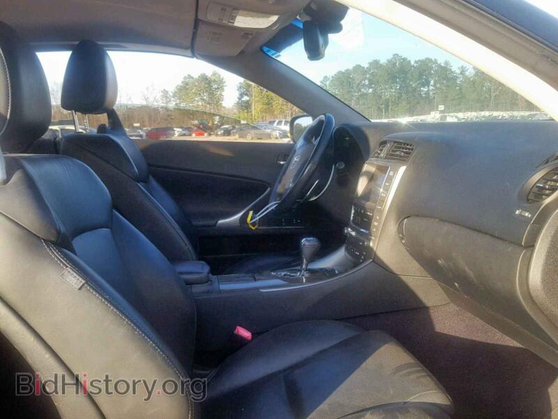 2010 Lexus IS (VIN JTHFE2C25A2500423) — фото 5 из 10