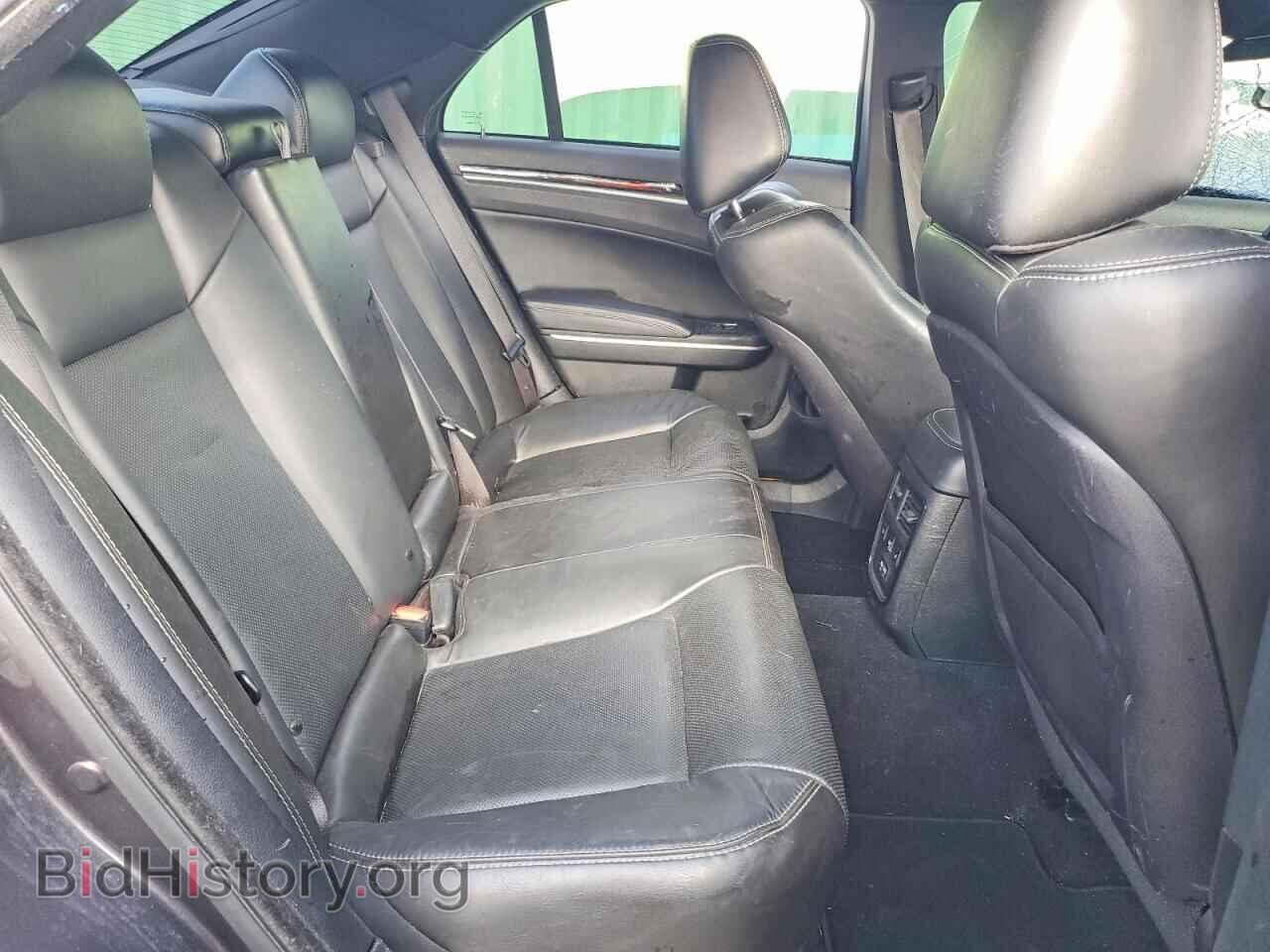 2019 CHRYSLER 300 - VIN: 2C3CCAGG6KH747294 - Photo 10