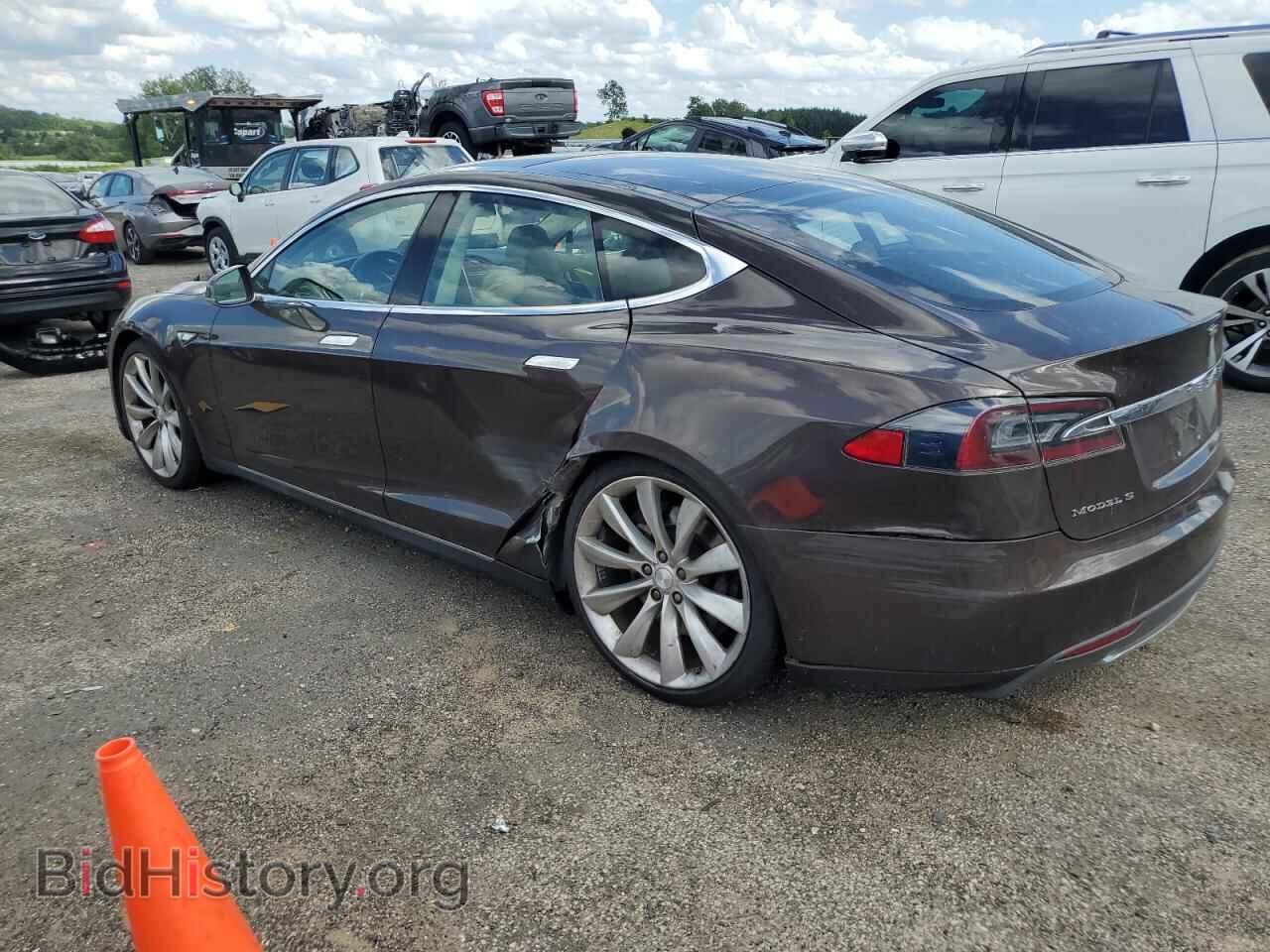 2013 TESLA MODEL S - VIN: 5YJSA1DN4DFP06073 - Фото 2