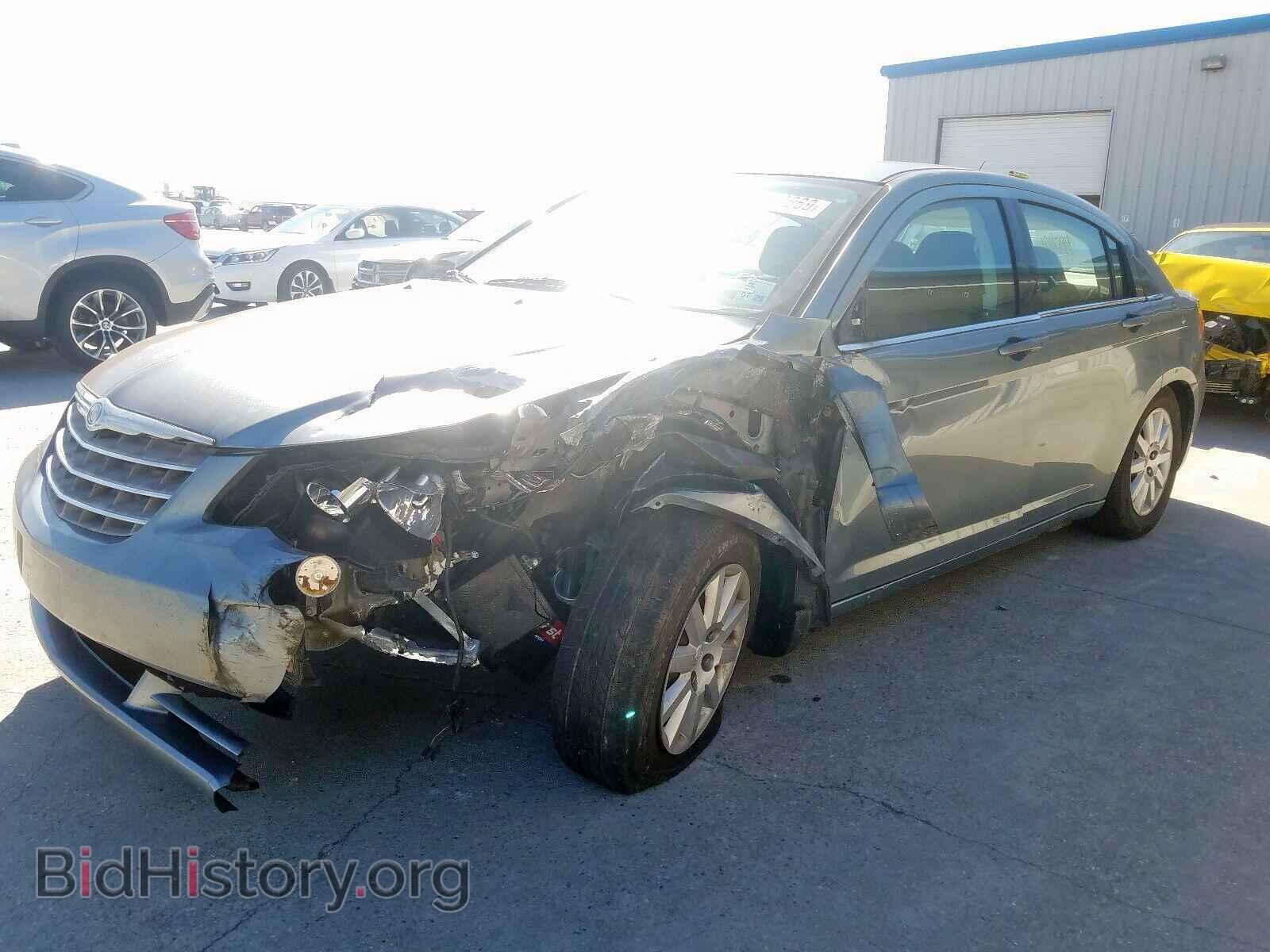 2010 CHRYSLER SEBRING - VIN: 1C3CC4FB9AN137970 - Фото 2