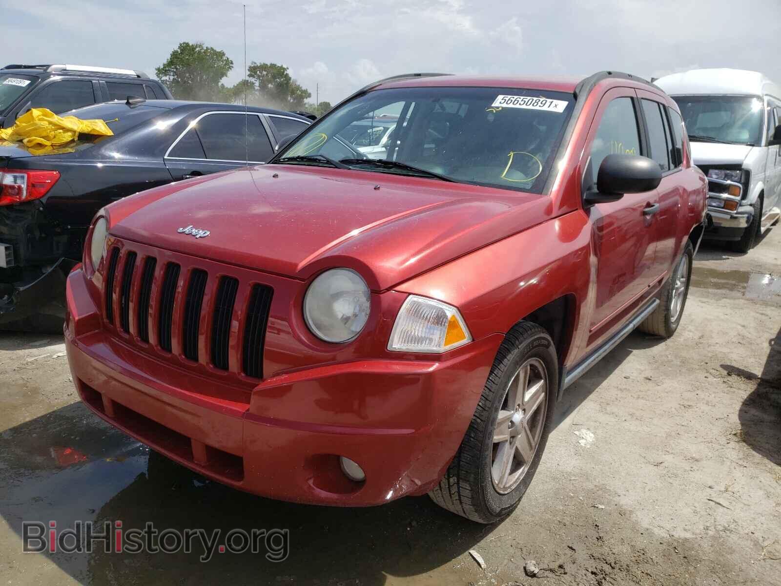 2010 JEEP COMPASS - VIN: 1J4NT1FB2AD640940 - Photo 2