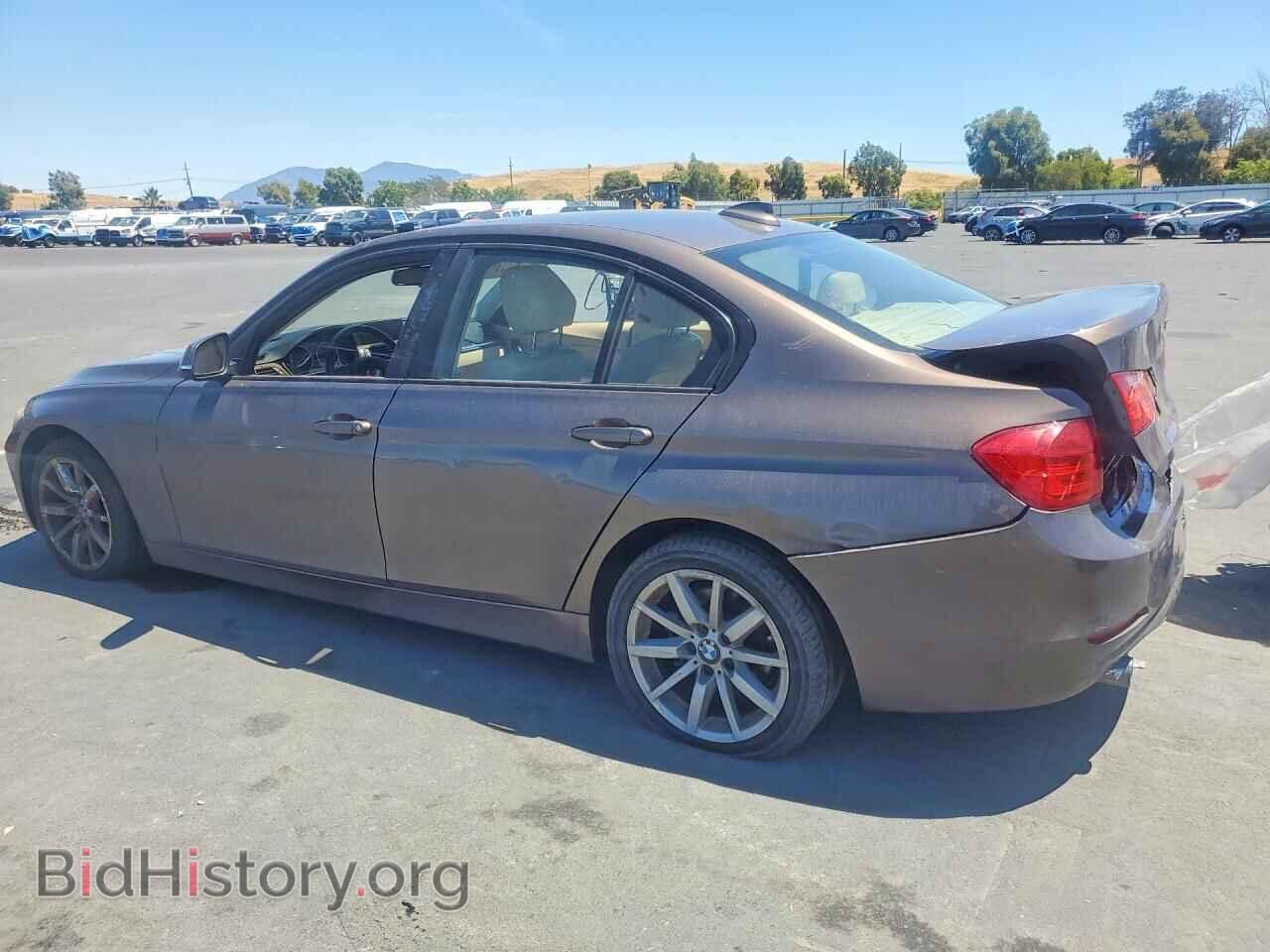 2014 BMW 3 SERIES - VIN: WBA3B1C5XEK133832 - Фото 2