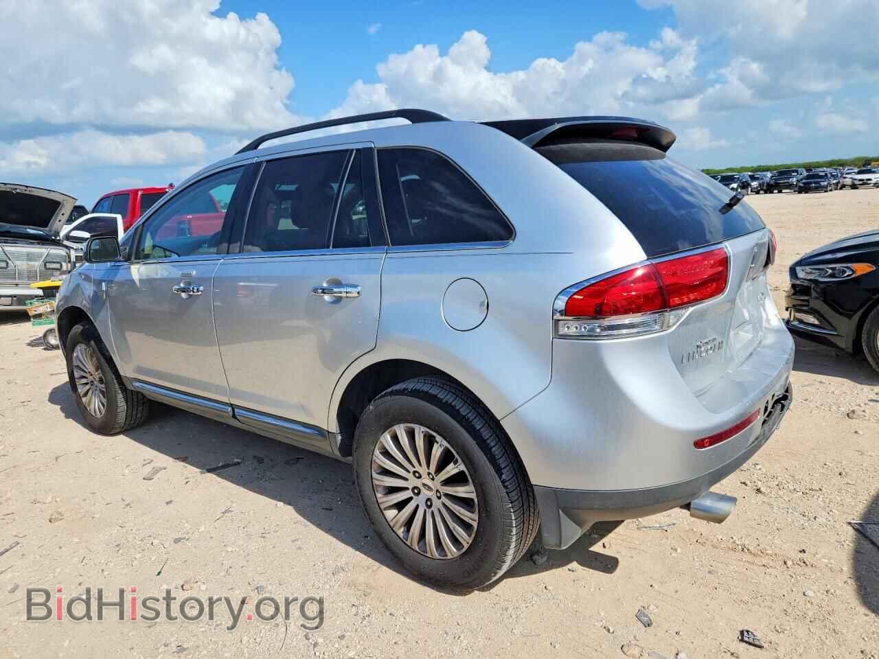 2012 LINCOLN MKX - VIN: 2LMDJ6JK3CBL12785 - Photo 2