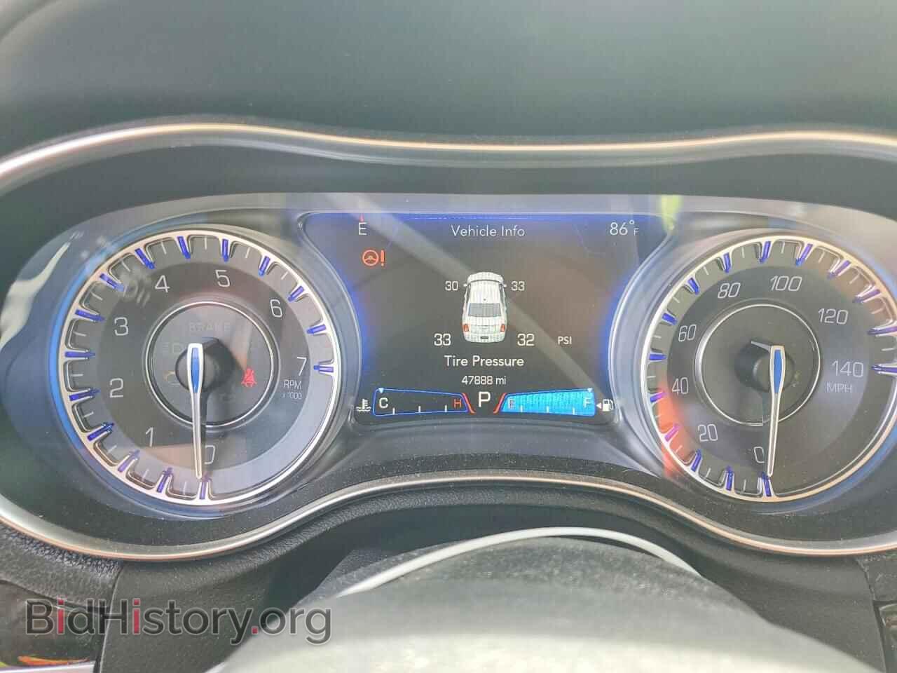 2016 CHRYSLER 300 - VIN: 2C3CCAKG2GH305238 - Фото 9