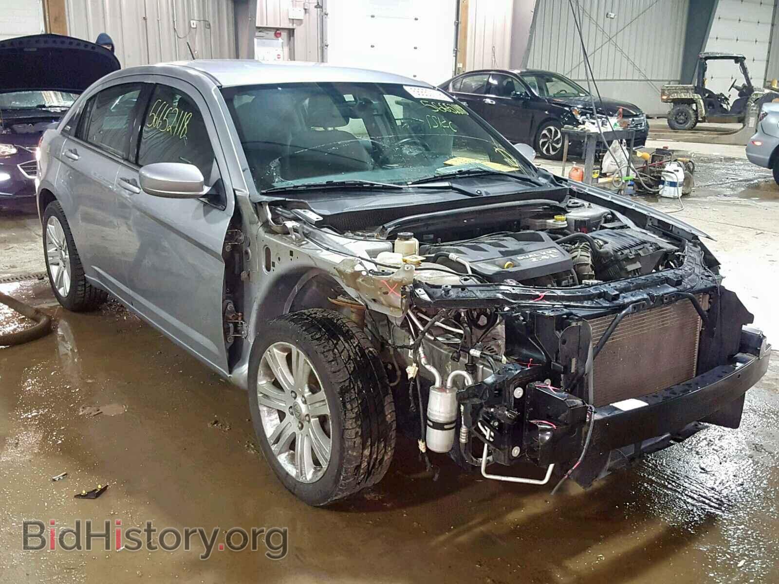 Фотография 1C3CCBBB4DN579425 - CHRYSLER 200 2013