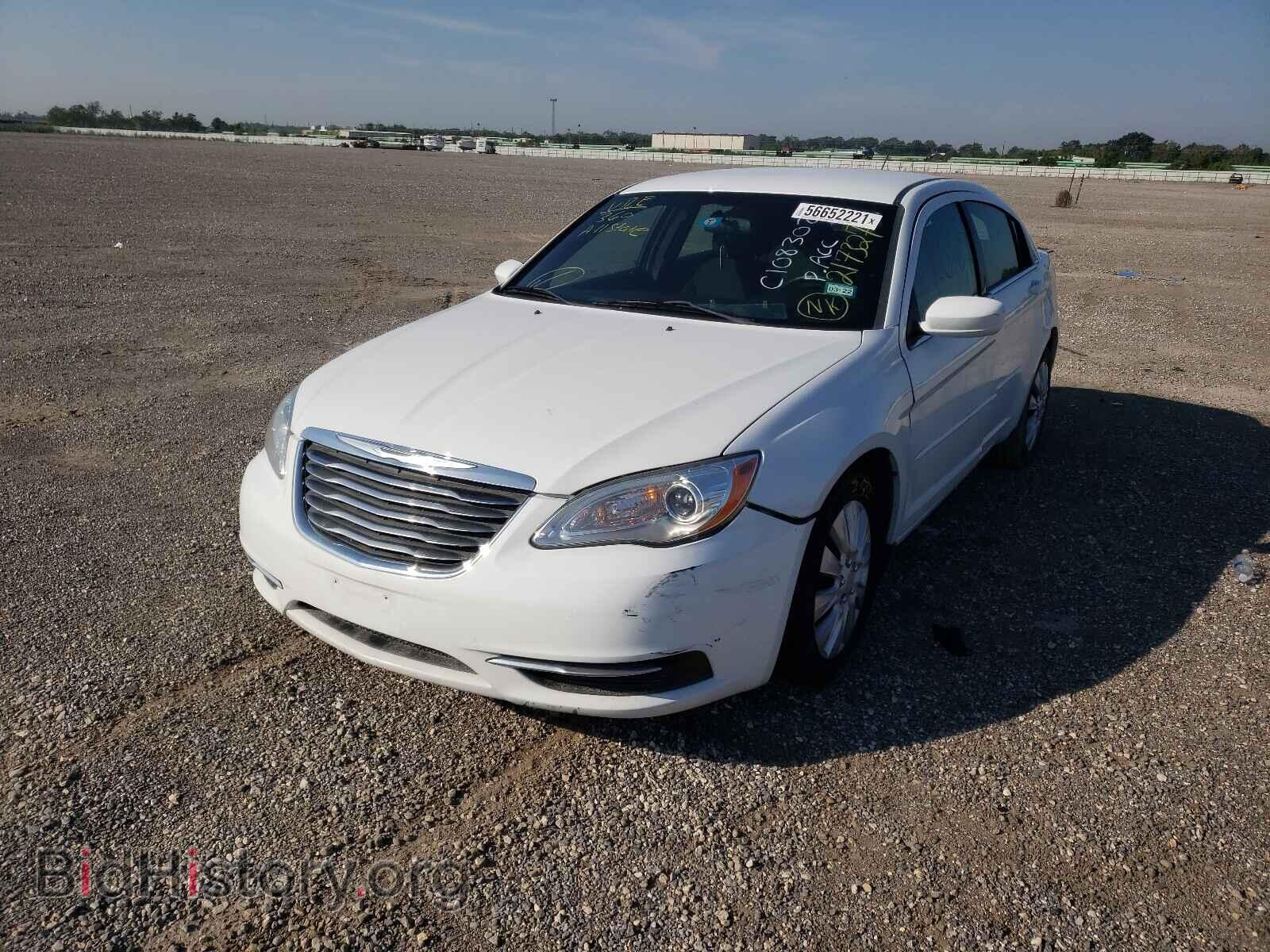 2012 CHRYSLER 200 - VIN: 1C3CCBAB3CN217327 - Фото 2