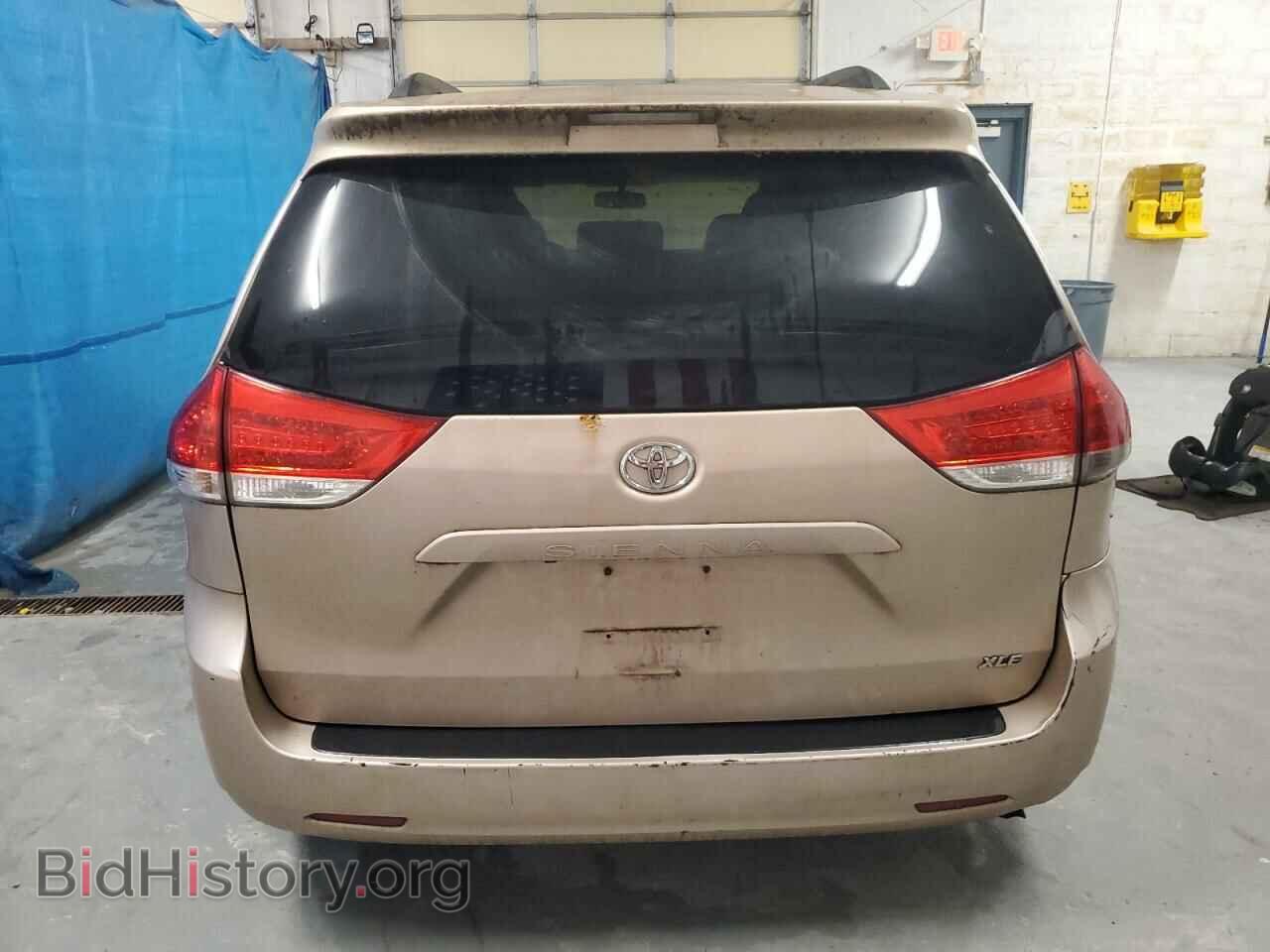 2011 TOYOTA All Models - VIN: 5TDYK3DC2BS075480 - Фото 6