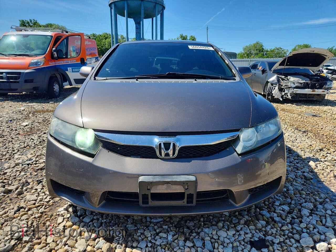 2010 HONDA CIVIC - VIN: 19XFA1F52AE085982 - Photo 5