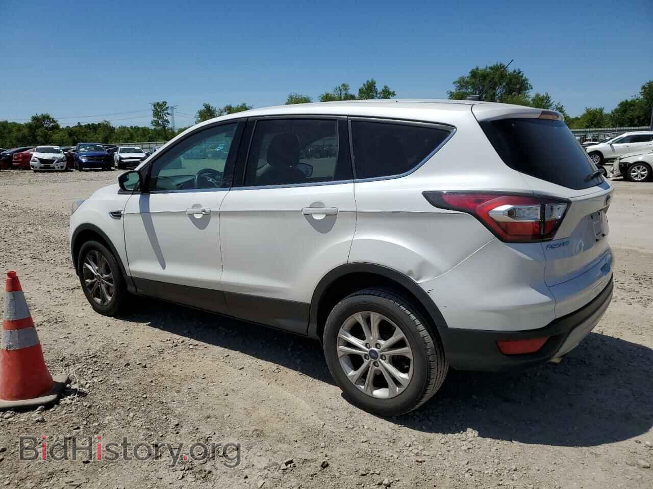 2017 FORD ESCAPE - VIN: 1FMCU0GD0HUB14638 - Фото 2