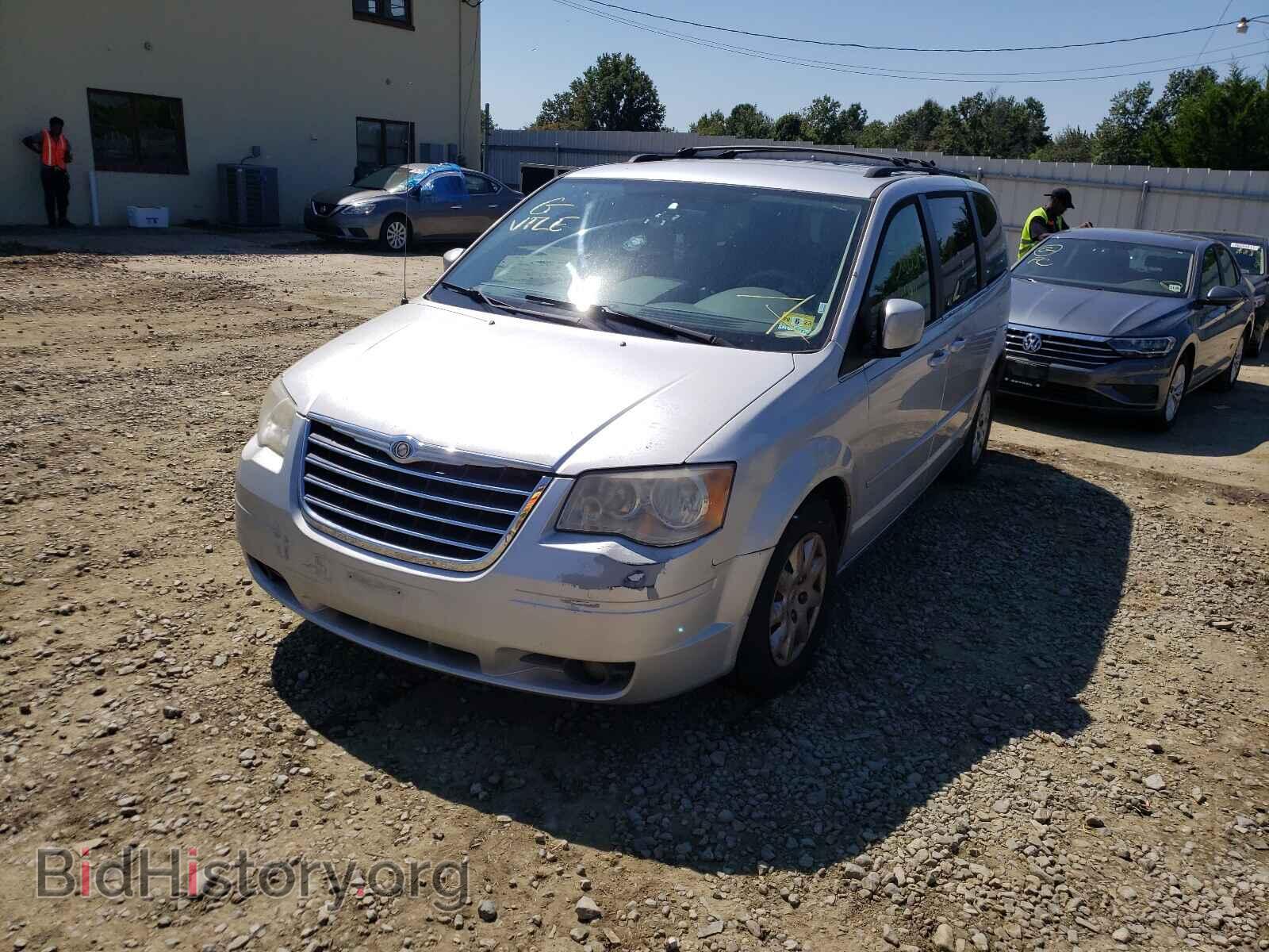 2008 CHRYSLER MINIVAN - VIN: 2A8HR54PX8R653233 - Фото 2
