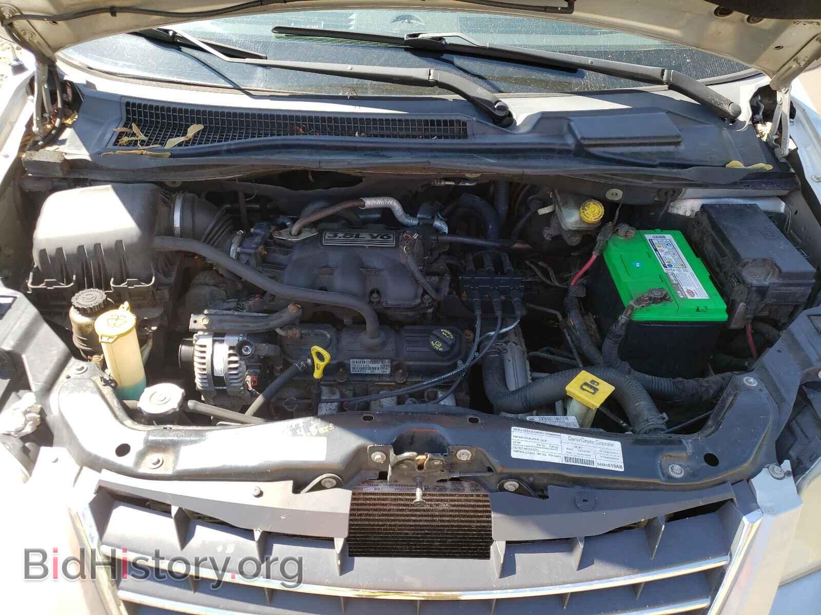 2008 CHRYSLER MINIVAN - VIN: 2A8HR54PX8R653233 - Фото 7