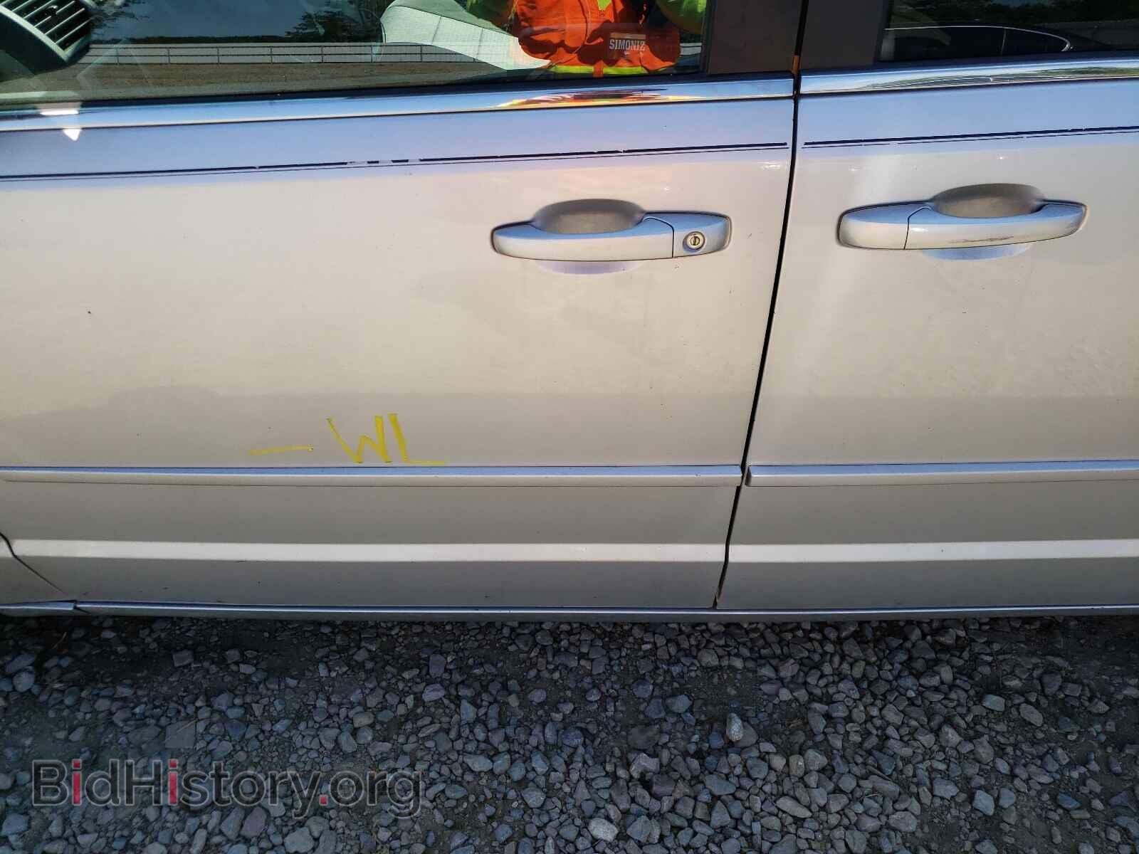 2008 CHRYSLER MINIVAN - VIN: 2A8HR54PX8R653233 - Фото 9