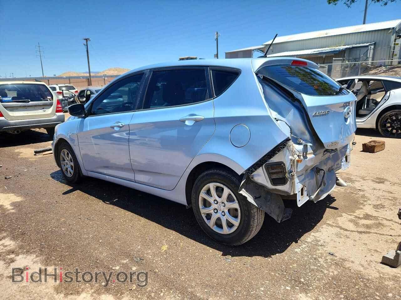 2013 HYUNDAI ACCENT - VIN: KMHCT5AE6DU082533 - Фото 2