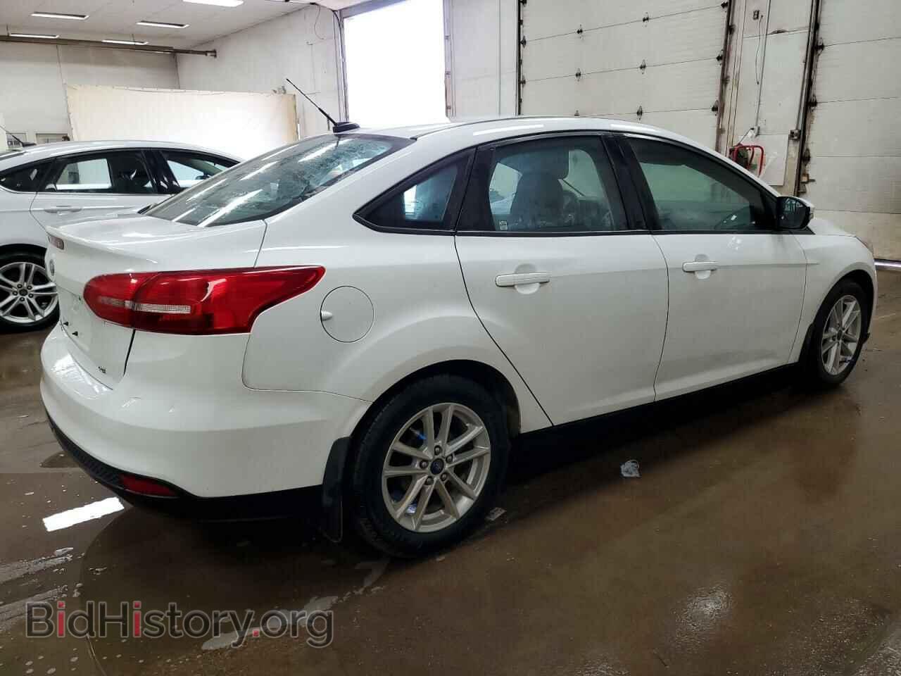 2017 FORD FOCUS - VIN: 1FADP3F2XHL329991 - Фото 3