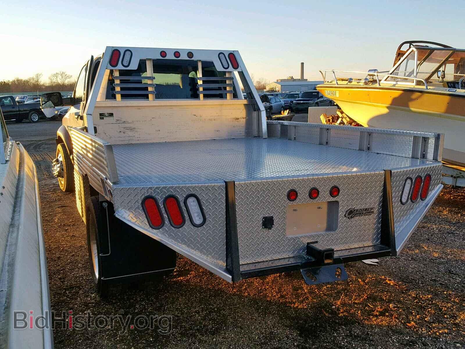 2017 RAM 4500 - VIN: 3C7WRLEL5HG555475 - Фото 3