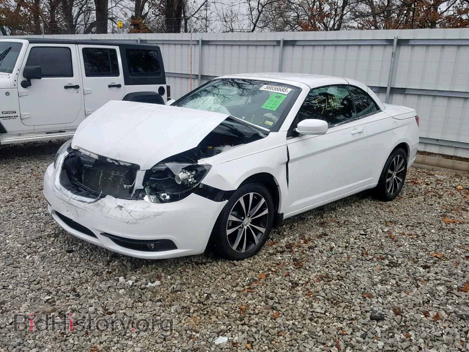 2013 CHRYSLER 200 - VIN: 1C3BCBGG3DN568108 - Фото 2