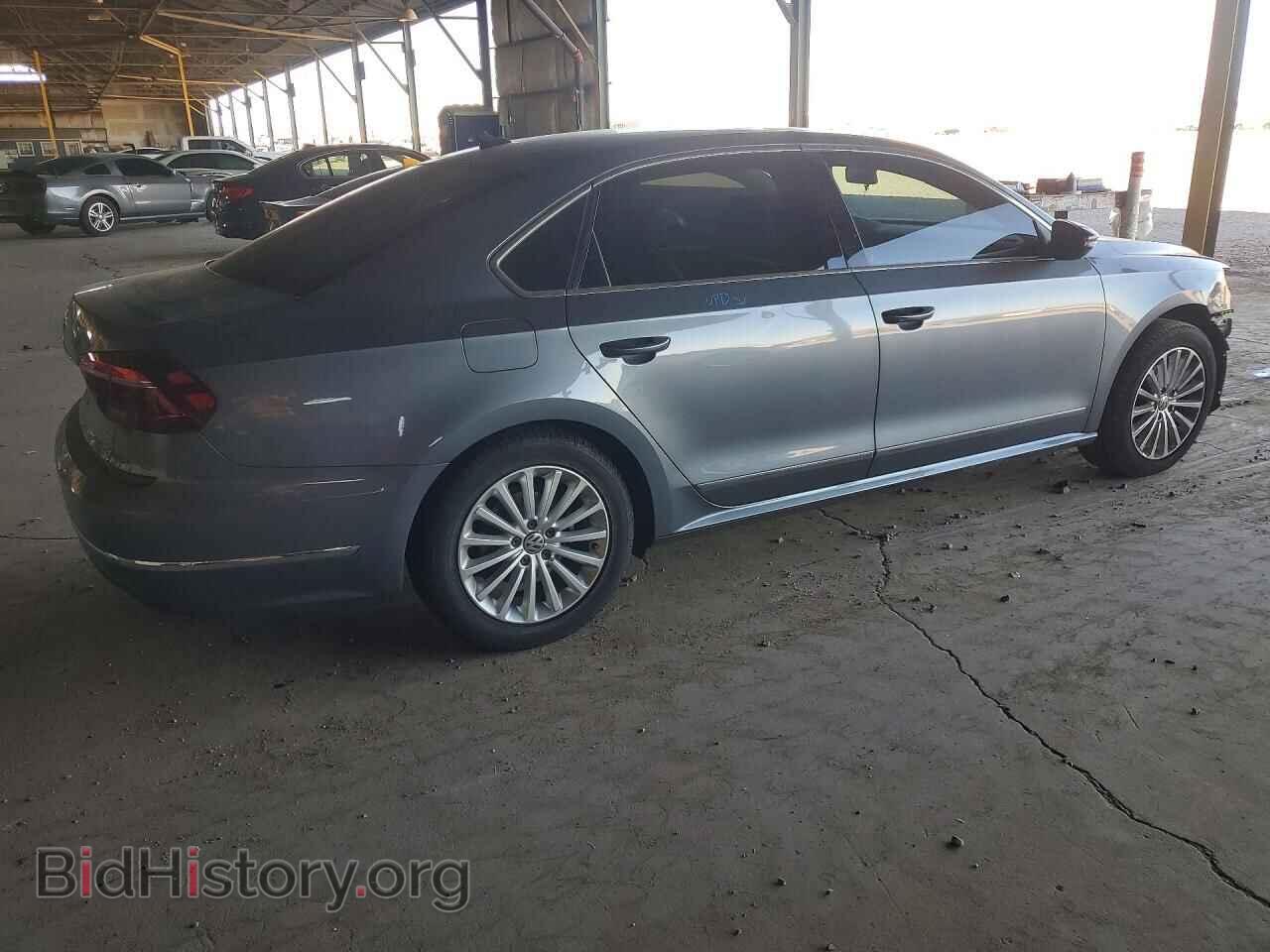 2017 VOLKSWAGEN PASSAT - VIN: 1VWBT7A37HC082401 - Фото 3