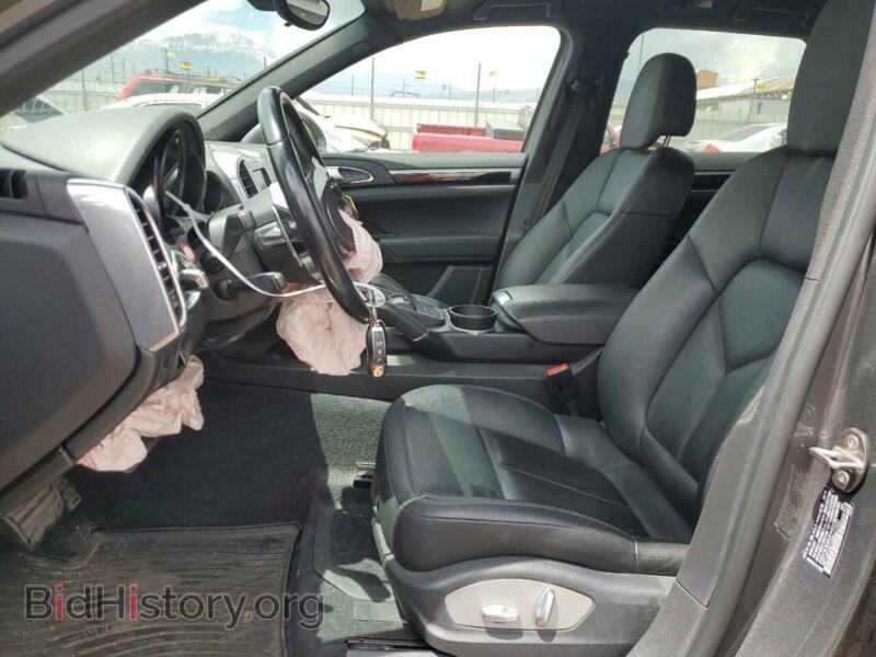 2016 Porsche CAYENNE (VIN WP1AF2A21GKA42902) — photo 7 of 14