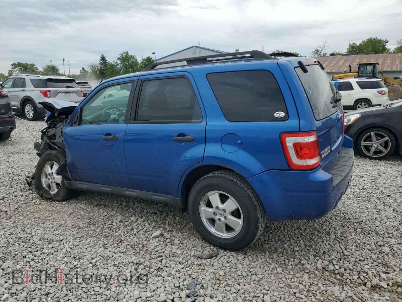 2011 FORD ESCAPE - VIN: 1FMCU0D70BKC22761 - Фото 2