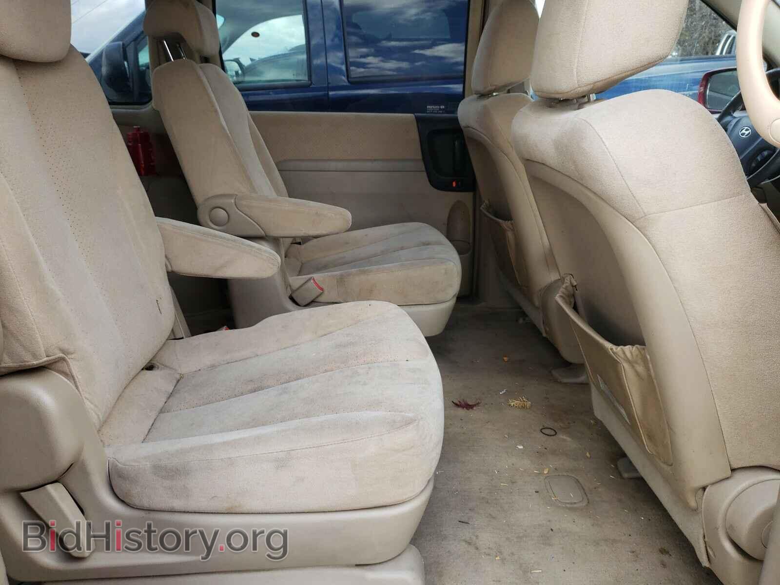 2007 HYUNDAI ENTOURAGE - VIN: KNDMC233376011348 - Фото 6