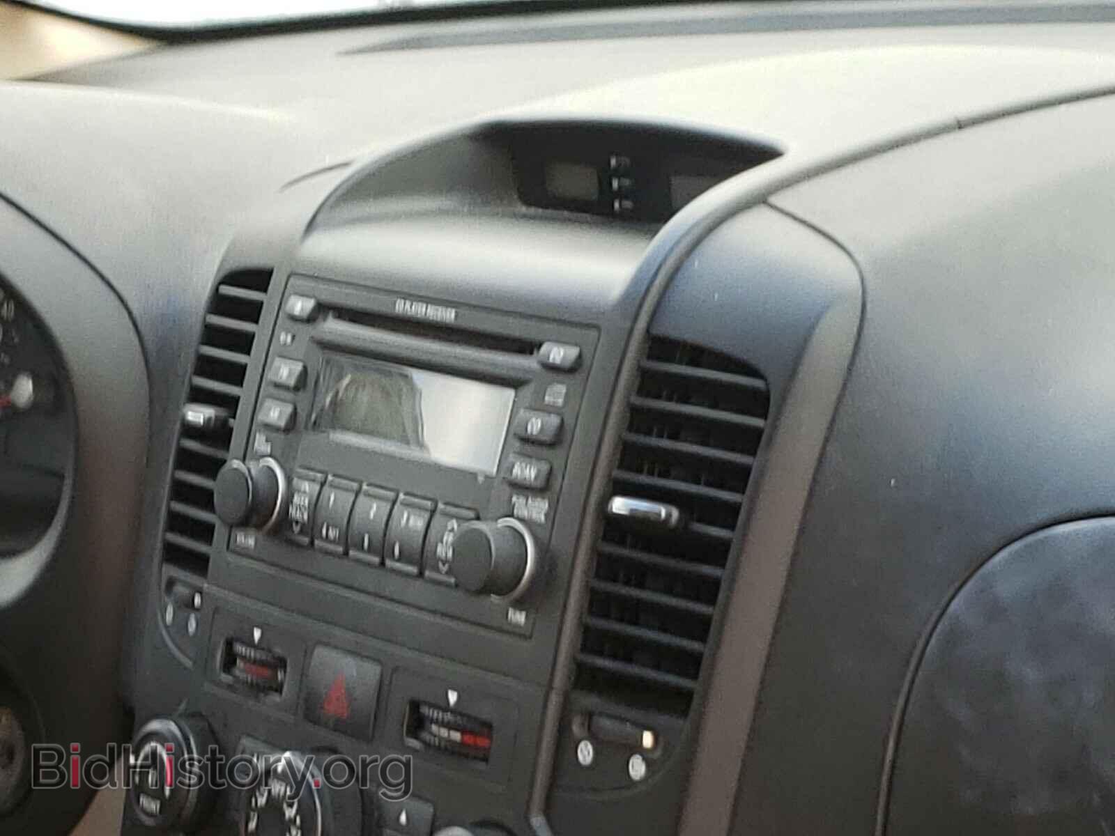 2007 HYUNDAI ENTOURAGE - VIN: KNDMC233376011348 - Фото 9