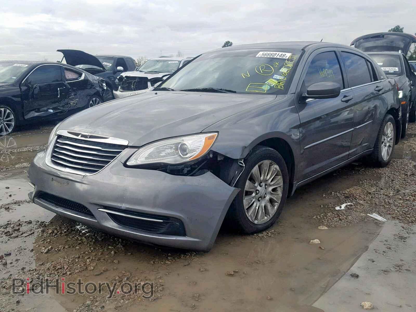 2012 CHRYSLER 200 - VIN: 1C3CCBAB7CN222403 - Фото 2