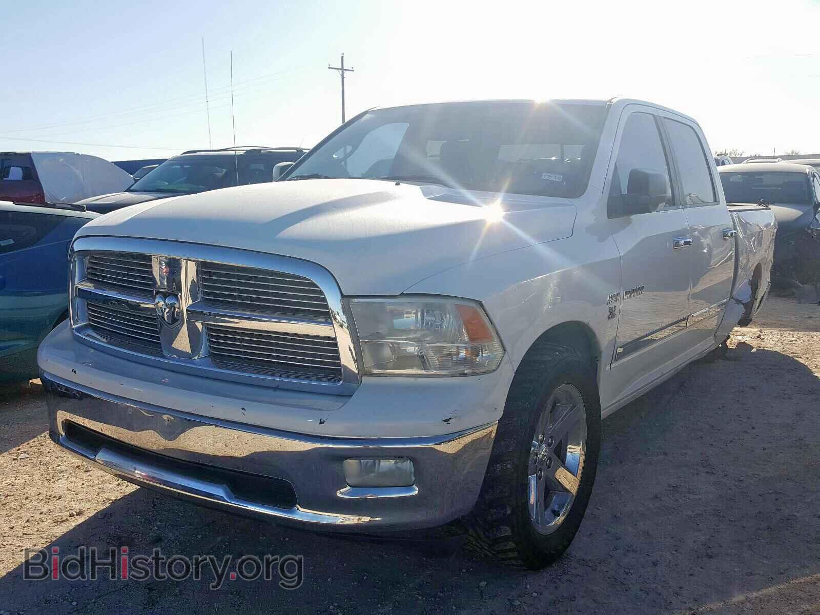 2010 DODGE RAM 1500 - VIN: 1D7RB1CT8AS163049 - Фото 2