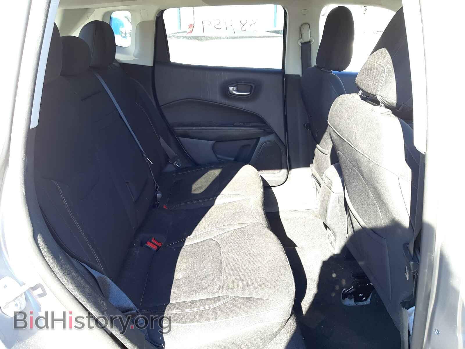 2018 JEEP COMPASS - VIN: 3C4NJCAB7JT124582 - Photo 6