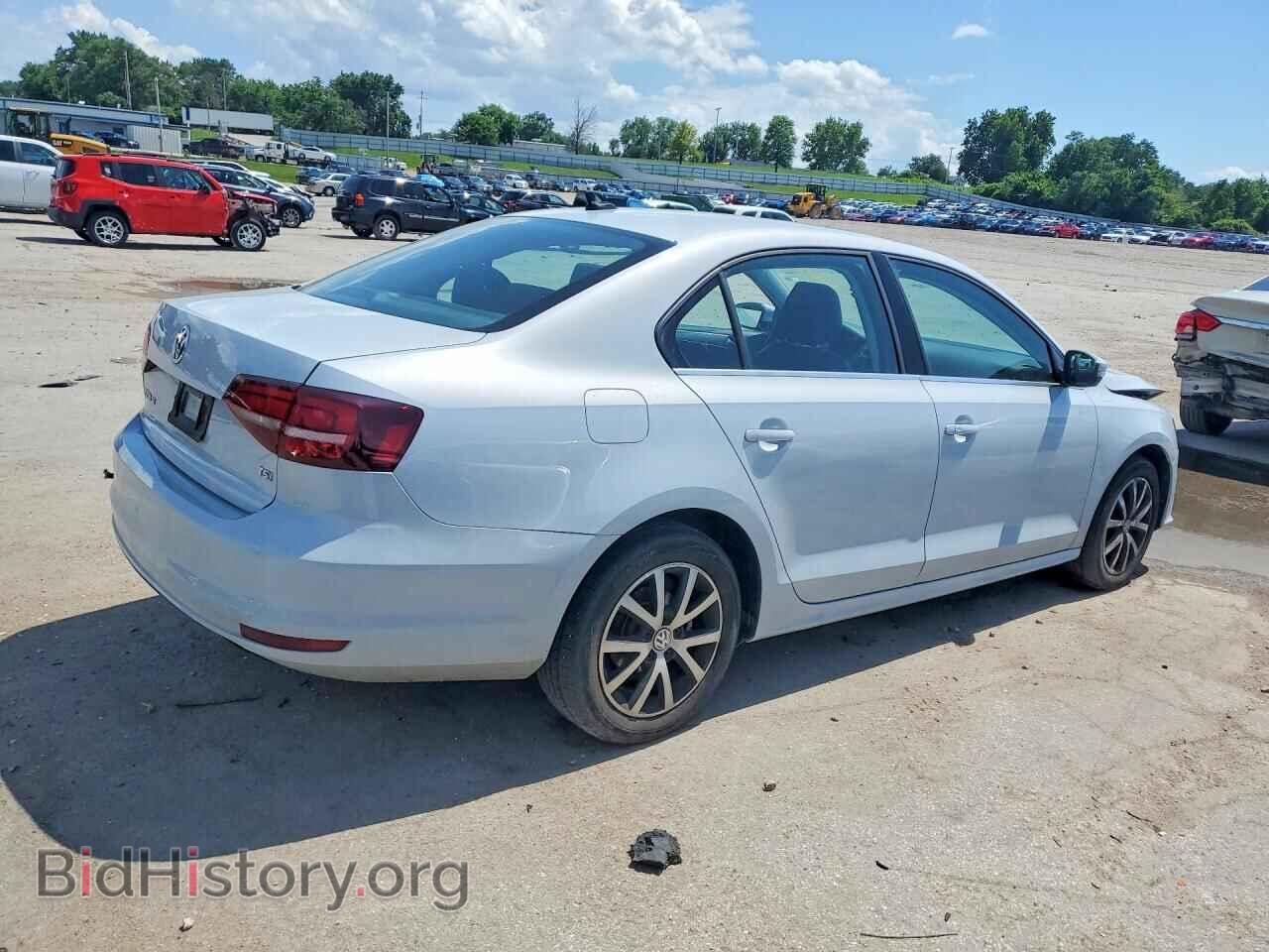 2018 VOLKSWAGEN JETTA - VIN: 3VWDB7AJ9JM221992 - Фото 3