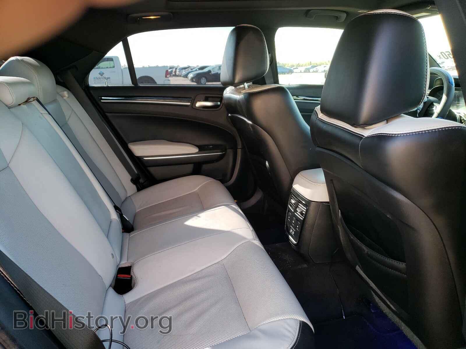 2018 CHRYSLER 300 - VIN: 2C3CCABG3JH191175 - Фото 6