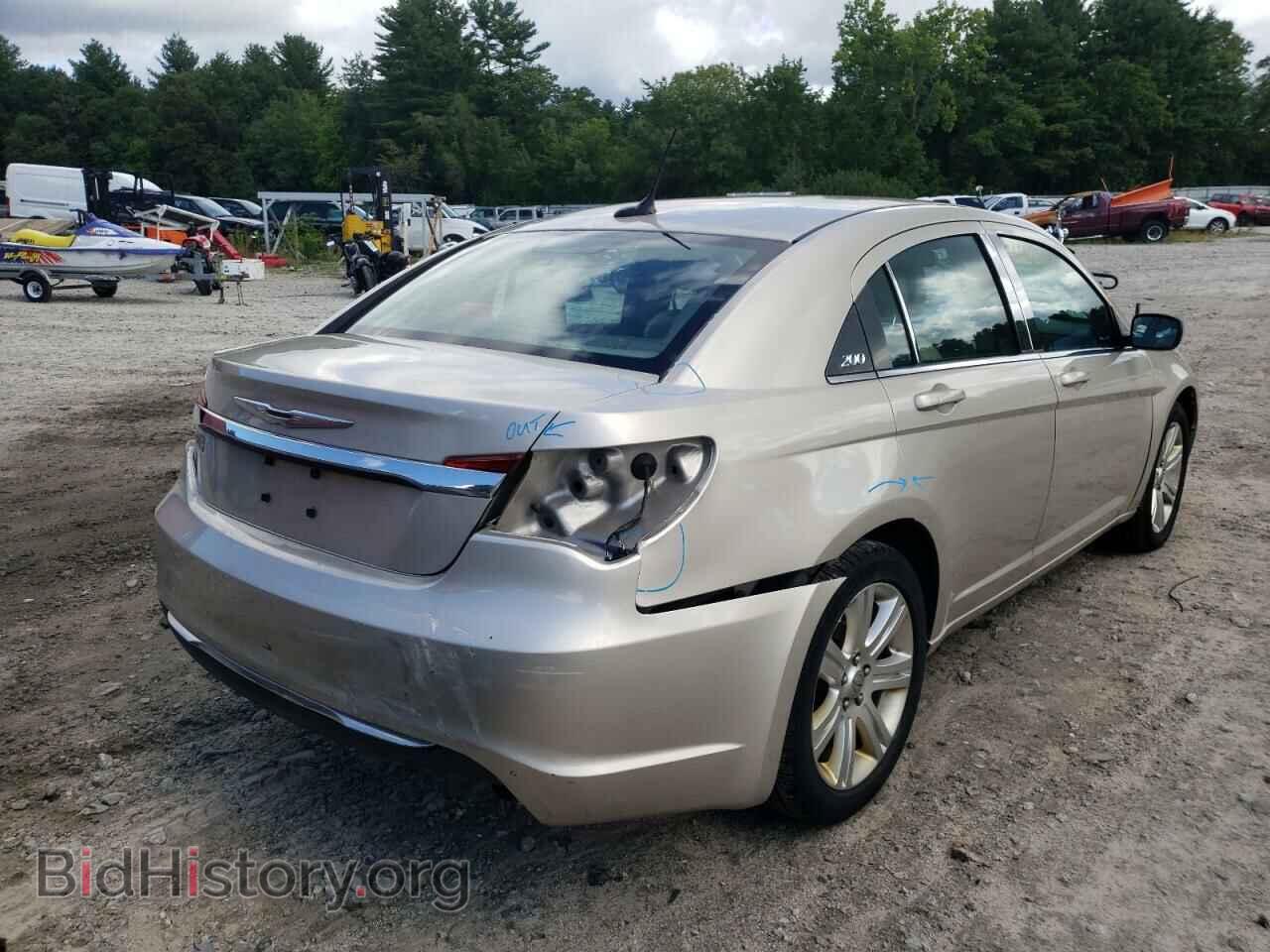 2013 CHRYSLER 200 - VIN: 1C3CCBBB6DN609718 - Фото 4