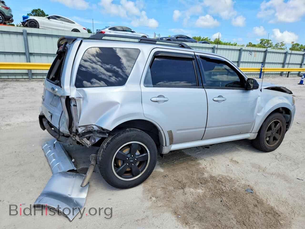 2011 FORD ESCAPE - VIN: 1FMCU0D70BKB01633 - Photo 3