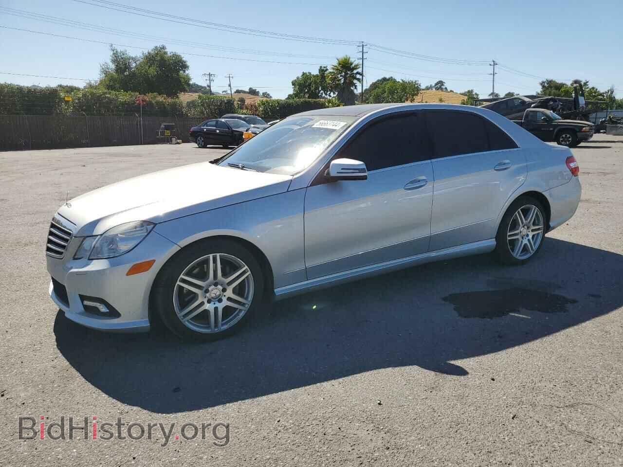 Photo WDDHF5GB3AA128501 - MERCEDES-BENZ E-CLASS 2010