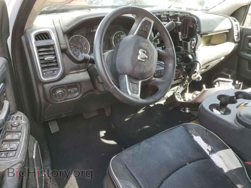 2023 RAM 2500 (VIN 3C6UR5FL8PG598230) — фото 8 из 12
