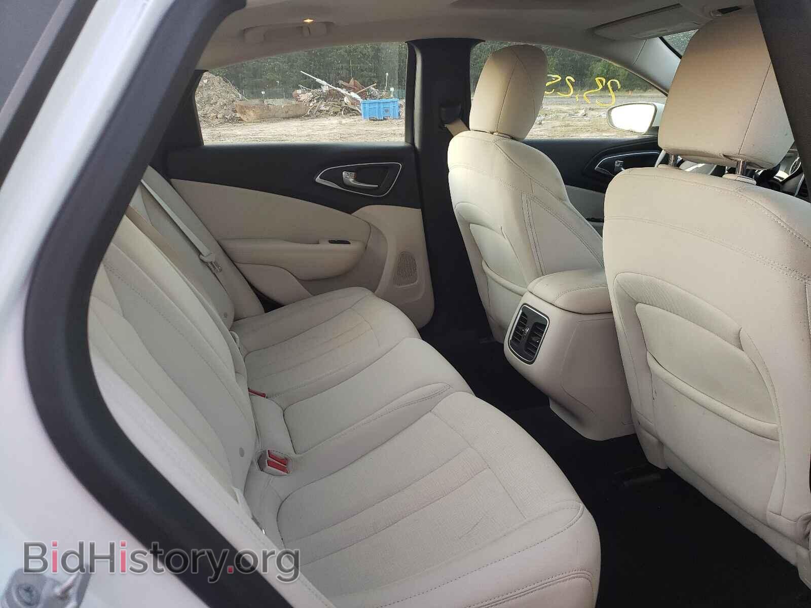 2015 CHRYSLER 200 - VIN: 1C3CCCAB2FN541850 - Фото 6
