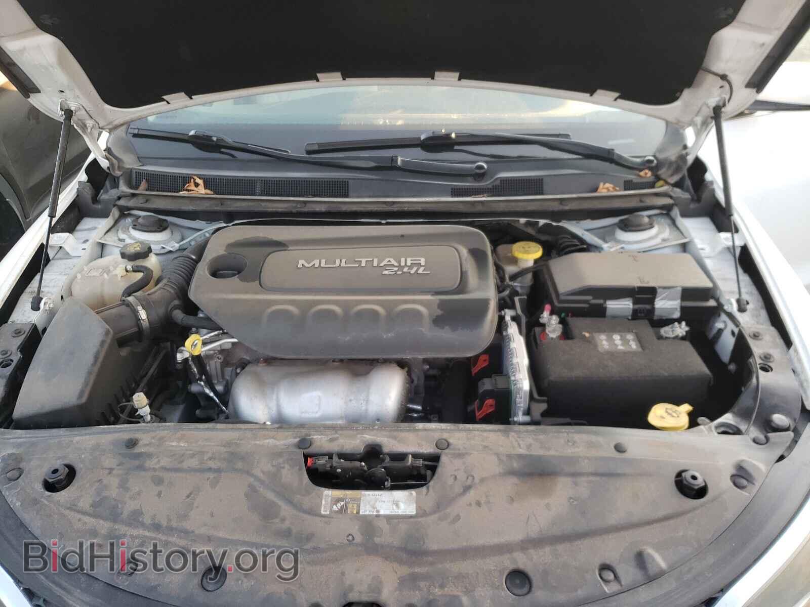 2015 CHRYSLER 200 - VIN: 1C3CCCAB2FN541850 - Фото 7