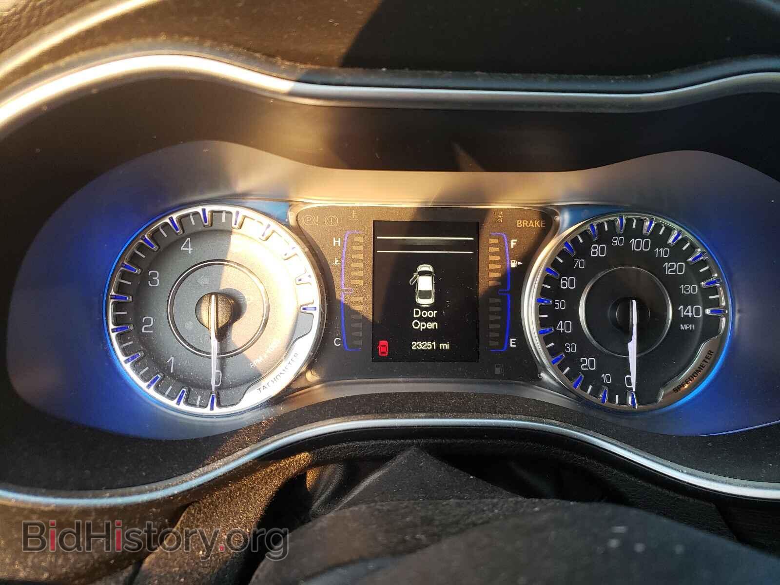 2015 CHRYSLER 200 - VIN: 1C3CCCAB2FN541850 - Фото 8