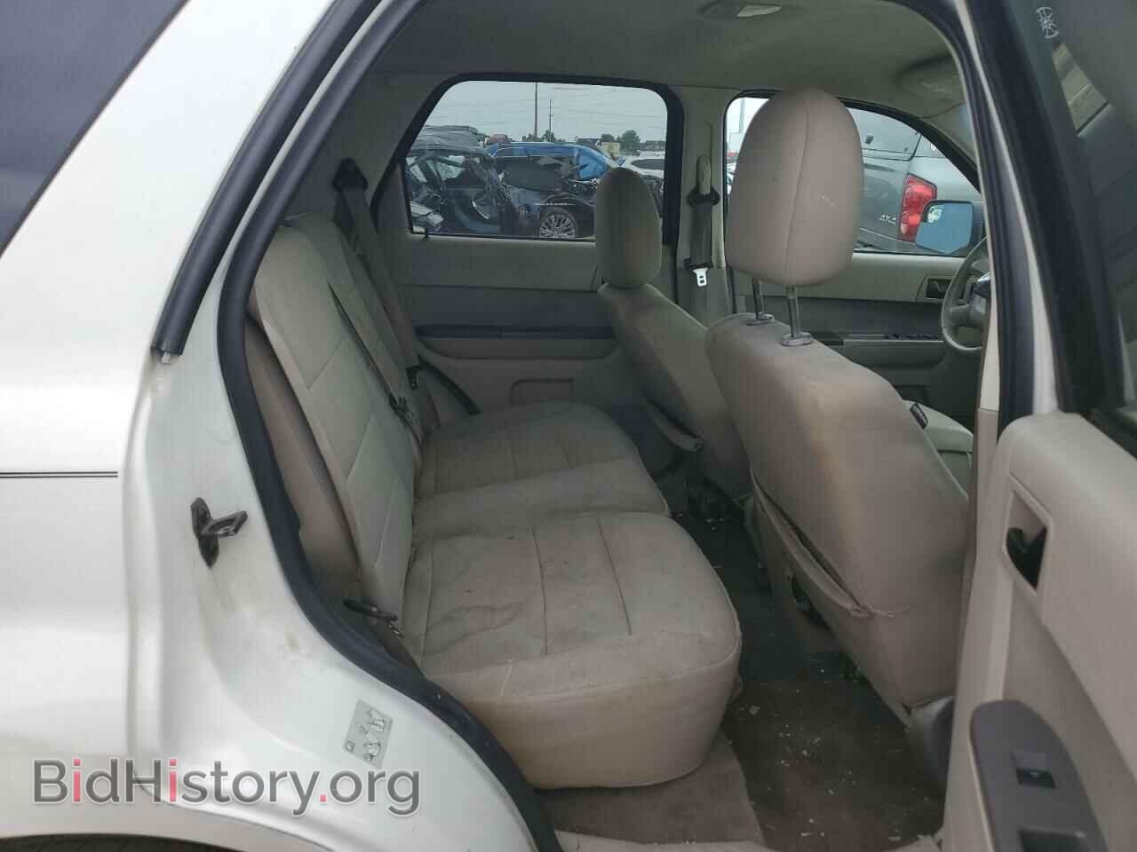 2010 FORD ESCAPE - VIN: 1FMCU0D79AKB79505 - Фото 11