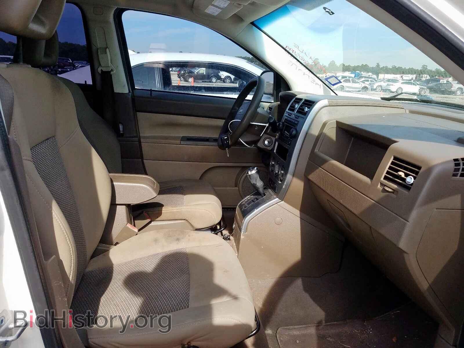 2007 JEEP COMPASS - VIN: 1J8FT47007D241809 - Фото 5