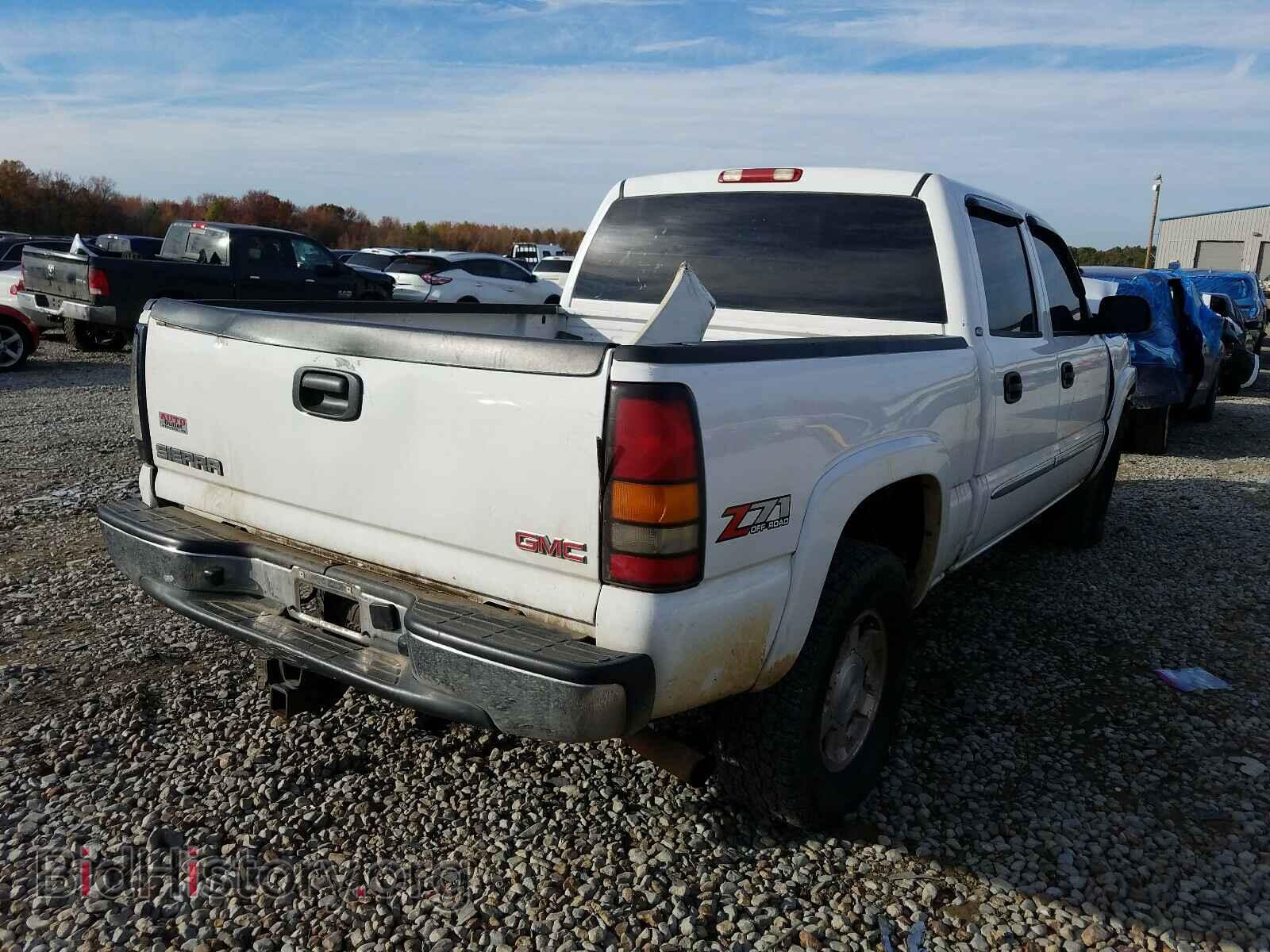 2006 GMC SIERRA - VIN: 2GTEK13T161139501 - Фото 4